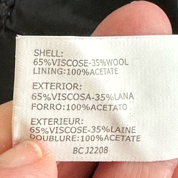 Insight New York | Black Wool Blend Lady Jacket with Chain Detail - Picture 6 of 8